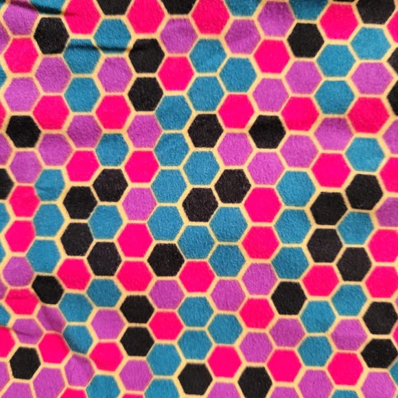 Tall and Curvy LuLaRoe Bright Pink Geometric Buttery Soft Leggings XXL - Picture 4 of 16